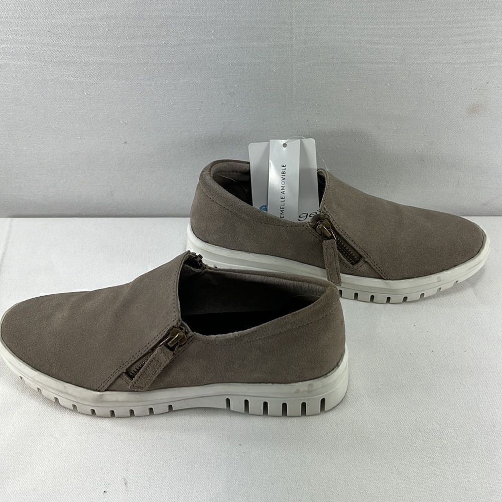 Aqua College Flivia Mushroom Suede Waterproof Sneaker size 5.5 - Picture 4 of 7